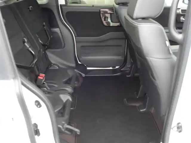 ホンダ Ｎ ＢＯＸ カスタム G L ターボ ホンダセンシング 静岡県 2020(令2)年 4.7万km プラチナホワイトパール ワンオーナー・禁煙車/車検令和9年2月まで/ゆとりのターボエンジン/ホンダセンシング/　衝突軽減ブレーキ・誤発進抑制/　後方誤発進抑制・ACC・LKA/　オートマチックハイビーム/　標識認識機能/LEDヘッドライト・フォグ/リョウガワパワースライドドア/パナソニックストラーダSDナビ/　DVD・CD・BT・USB・iPOD/　フルセグTV・Bカメラ/ビルトインETC/コムテック前後ドライブレコーダー/前席シートヒーター/パドルシフト/スマートキー2個/純正サイドカーテン/純正フロアマット・バイザー/ジュンセイマッドガード/プライバシーガラス