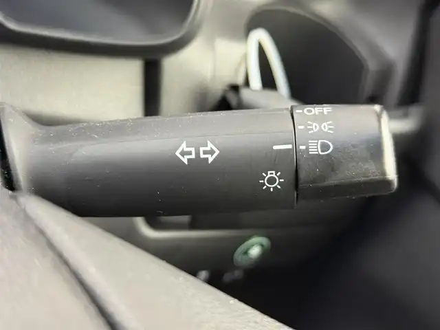 ホンダ フィット 13G Fパッケージ 愛知県 2014(平26)年 5.4万km シルバー 社外ナビ/バックモニター/ドライブレコーダー/ワンセグTV/プッシュスタート/電動格納ミラー/ETC/CD/DVD