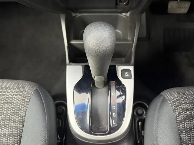 ホンダ フィット 13G Fパッケージ 愛知県 2014(平26)年 5.4万km シルバー 社外ナビ/バックモニター/ドライブレコーダー/ワンセグTV/プッシュスタート/電動格納ミラー/ETC/CD/DVD