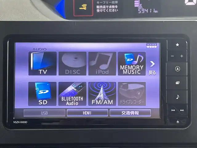 ダイハツ タント カスタム RS 愛知県 2019(令1)年 6万km シャイニングホワイトパール 禁煙車/ターボ/純正7インチナビ/（CD/DVD/Bluetooth/フルセグTV/SD)/バックカメラ/スマートアシストIII/・衝突軽減ブレーキ/・レーンキープアシスト/・オートマチックハイビーム/・クリアランスソナー/・誤発進抑制機能/ETC/ドライブレコーダー/両側パワースライドドア/アイドリングストップ/純正15インチアルミホイール/スマートキー/スペアキー1本/プッシュスタート/LEDヘッドライト/フロントフォグランプ/オートライト/純正フロアマット/ベンチシート/横滑り防止装置/オートエアコン