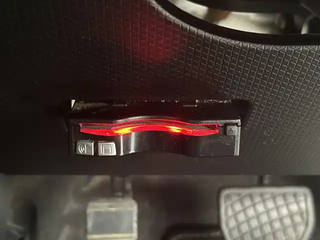 ダイハツ タント カスタム RS 愛知県 2019(令1)年 6万km シャイニングホワイトパール 禁煙車/ターボ/純正7インチナビ/（CD/DVD/Bluetooth/フルセグTV/SD)/バックカメラ/スマートアシストIII/・衝突軽減ブレーキ/・レーンキープアシスト/・オートマチックハイビーム/・クリアランスソナー/・誤発進抑制機能/ETC/ドライブレコーダー/両側パワースライドドア/アイドリングストップ/純正15インチアルミホイール/スマートキー/スペアキー1本/プッシュスタート/LEDヘッドライト/フロントフォグランプ/オートライト/純正フロアマット/ベンチシート/横滑り防止装置/オートエアコン