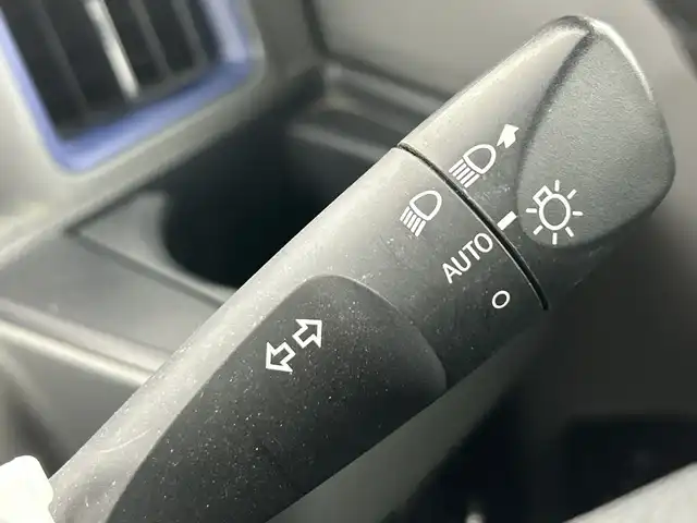 ダイハツ タント カスタム RS 愛知県 2019(令1)年 6万km シャイニングホワイトパール 禁煙車/ターボ/純正7インチナビ/（CD/DVD/Bluetooth/フルセグTV/SD)/バックカメラ/スマートアシストIII/・衝突軽減ブレーキ/・レーンキープアシスト/・オートマチックハイビーム/・クリアランスソナー/・誤発進抑制機能/ETC/ドライブレコーダー/両側パワースライドドア/アイドリングストップ/純正15インチアルミホイール/スマートキー/スペアキー1本/プッシュスタート/LEDヘッドライト/フロントフォグランプ/オートライト/純正フロアマット/ベンチシート/横滑り防止装置/オートエアコン