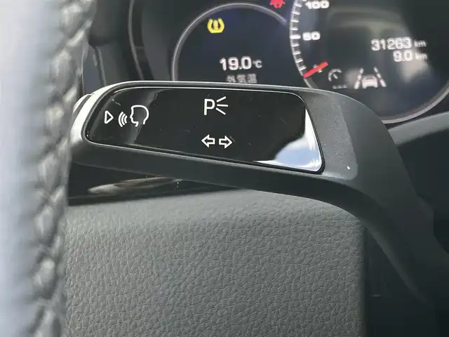 ポルシェ ポルシェ カイエン クーペ S 東京都 2020(令2)年 3.2万km 黒 パノラマルーフ/メーカーナビ/USB/Bluetoothオーディオ/360°カメラ/黒レザーシート/シートヒーター/ベンチレーション/スポーツクロノパッケージ/アダプティブエアサスペンション/コンフォートアクセル/マトリクスLEDライト/PDLS Plus/アンビエントライト/アダプティブクルーズコントロール/ブラインドスポットモニター/レーンキープ/ETC2.0