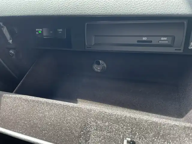 ポルシェ ポルシェ カイエン クーペ S 東京都 2020(令2)年 3.2万km 黒 パノラマルーフ/メーカーナビ/USB/Bluetoothオーディオ/360°カメラ/黒レザーシート/シートヒーター/ベンチレーション/スポーツクロノパッケージ/アダプティブエアサスペンション/コンフォートアクセル/マトリクスLEDライト/PDLS Plus/アンビエントライト/アダプティブクルーズコントロール/ブラインドスポットモニター/レーンキープ/ETC2.0