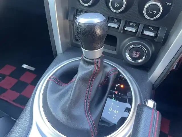 スバル ＢＲＺ S 栃木県 2015(平27)年 11.8万km クリスタルホワイトP (株)IDOMが運営する【じしゃロン宇都宮店】の自社ローン専用車両になります。こちらは現金またはオートローンご利用時の価格です。自社ローンご希望の方は別途その旨お申付け下さい/社外ナビ/フルセグ/ＥＴＣ/Ｂｌｕｅｔｏｏｔｈ/スマートキー/スペアキー/ハーフレザーシート/シートヒーター/クルーズコントロール/パドルシフト/ＨＩＤヘッドライト/オートライト