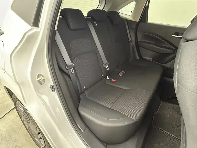 日産 ノート X 岡山県 2024(令6)年 0.3万km ピュアホワイトパール 純正9インチディスプレイオーディオ/Bluetooth/地デジ/バックカメラ/エマージェンシーブレーキ/ETC/アダプティブLEDライト/プッシュスタート /スマートキー/オートライト/オートホールド /コーナーセンサー/フロアマット/オートハイビーム /踏み間違い防止/サイド/カーテンエアバッグ/新車保証書/取扱説明書