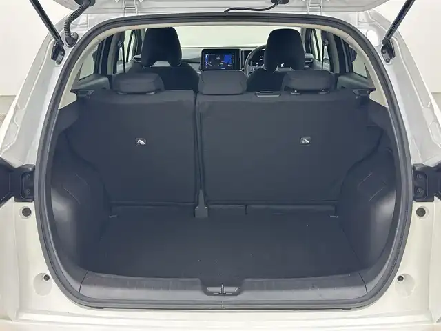 日産 ノート X 岡山県 2024(令6)年 0.3万km ピュアホワイトパール 純正9インチディスプレイオーディオ/Bluetooth/地デジ/バックカメラ/エマージェンシーブレーキ/ETC/アダプティブLEDライト/プッシュスタート /スマートキー/オートライト/オートホールド /コーナーセンサー/フロアマット/オートハイビーム /踏み間違い防止/サイド/カーテンエアバッグ/新車保証書/取扱説明書