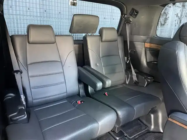 トヨタ アルファード エグゼクティブ ラウンジ 埼玉県 2015(平27)年 13万km ラグジュアリーホワイトパールクリスタルシャインガラスフレーク /4WD//Wサンルーフ//JBL純正10型メモリナビ//フルセグTV//全方位カメラ//フリップダウンモニター//CD/DVD/Bluetooth//黒レザーシート//前2席パワーシート//前2席&2列目シートヒーター//2列目エアシート//助手席&2列目オットマン//両側パワースライドドア//パワーバックドア//アダプティブクルーズコントロール//ビルトインETC//スマートキー//LEDヘッドライト//ステアリングヒーター//PCS衝突軽減ブレーキ//W.サイドエアバッグ//カーテン.ニーエアバッグ//ABS//横滑り防止装置//クリアランスソナー//オートライト/オートハイビーム//スモークフィルム//ドアバイザー//モデリスタエアロ//TEIN車高調//社外21インチAW//新車時保証書//取扱説明書//ナビ取説