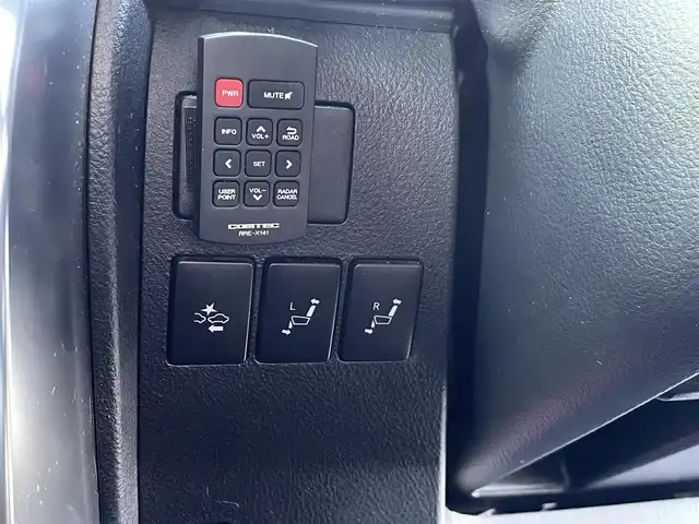 トヨタ アルファード エグゼクティブ ラウンジ 埼玉県 2015(平27)年 13万km ラグジュアリーホワイトパールクリスタルシャインガラスフレーク /4WD//Wサンルーフ//JBL純正10型メモリナビ//フルセグTV//全方位カメラ//フリップダウンモニター//CD/DVD/Bluetooth//黒レザーシート//前2席パワーシート//前2席&2列目シートヒーター//2列目エアシート//助手席&2列目オットマン//両側パワースライドドア//パワーバックドア//アダプティブクルーズコントロール//ビルトインETC//スマートキー//LEDヘッドライト//ステアリングヒーター//PCS衝突軽減ブレーキ//W.サイドエアバッグ//カーテン.ニーエアバッグ//ABS//横滑り防止装置//クリアランスソナー//オートライト/オートハイビーム//スモークフィルム//ドアバイザー//モデリスタエアロ//TEIN車高調//社外21インチAW//新車時保証書//取扱説明書//ナビ取説