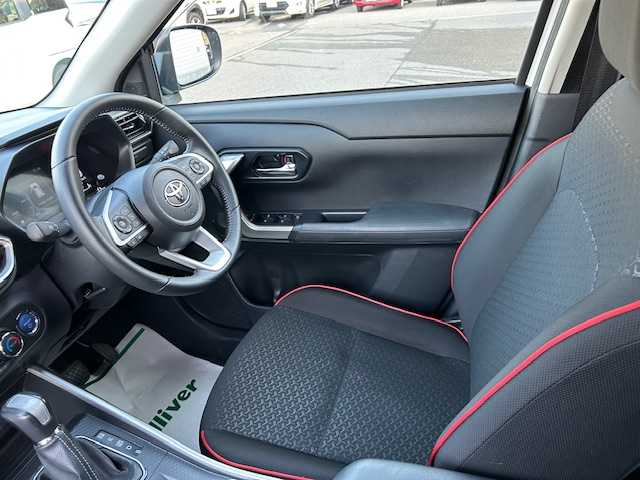 トヨタ ライズ Z 大阪府 2022(令4)年 2.2万km シャイニングホワイトパール カロッツェリア９インチナビ　/フルセグ　/Ｂｌｕｅｔｏｏｔｈ　/バックカメラ　/前席シートヒーター　/レーダークルーズコントロール　/前後ドライブレコーダー　/ビルトインＥＴＣ　/フロアーマット　/サイドバイザー　/ＬＥＤヘッドライト