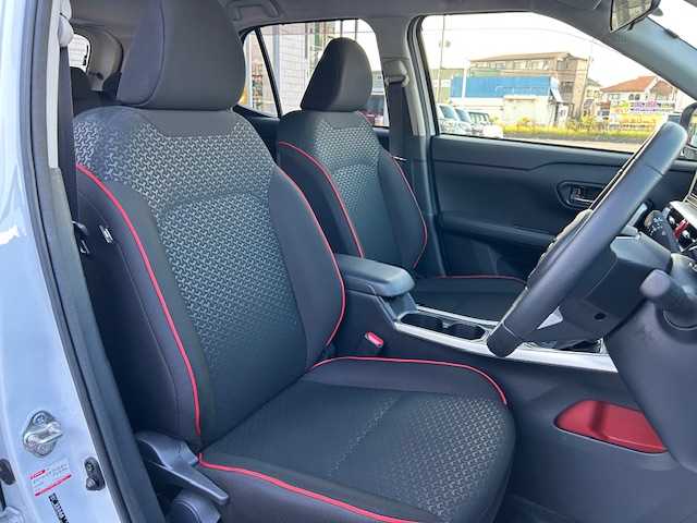 トヨタ ライズ Z 大阪府 2022(令4)年 2.2万km シャイニングホワイトパール カロッツェリア９インチナビ　/フルセグ　/Ｂｌｕｅｔｏｏｔｈ　/バックカメラ　/前席シートヒーター　/レーダークルーズコントロール　/前後ドライブレコーダー　/ビルトインＥＴＣ　/フロアーマット　/サイドバイザー　/ＬＥＤヘッドライト