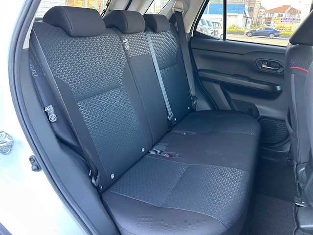 トヨタ ライズ Z 大阪府 2022(令4)年 2.2万km シャイニングホワイトパール カロッツェリア９インチナビ　/フルセグ　/Ｂｌｕｅｔｏｏｔｈ　/バックカメラ　/前席シートヒーター　/レーダークルーズコントロール　/前後ドライブレコーダー　/ビルトインＥＴＣ　/フロアーマット　/サイドバイザー　/ＬＥＤヘッドライト