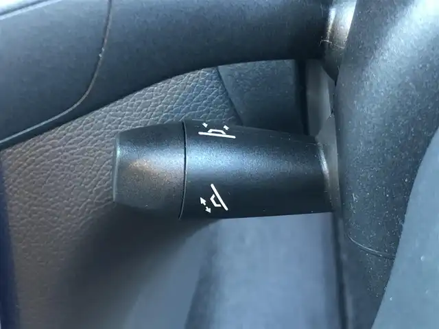 メルセデス・ベンツ Ｃ２００ アバンギャルド AMGライン 愛知県 2019(平31)年 2.1万km エメラルドグリーン 純正ナビ/（Bluetooth/フルセグTV/USB/SD）/バックカメラ/ETC2.0/ACC/BSM/パワーシート/シートヒーター/パドルシフト/メモリシート/エアサス/レザーシート/オートライト/スマートキー/プッシュスタート/電子パーキング/オートホールド/電動格納ミラー/純正LEDライト/純正18インチAMGAW