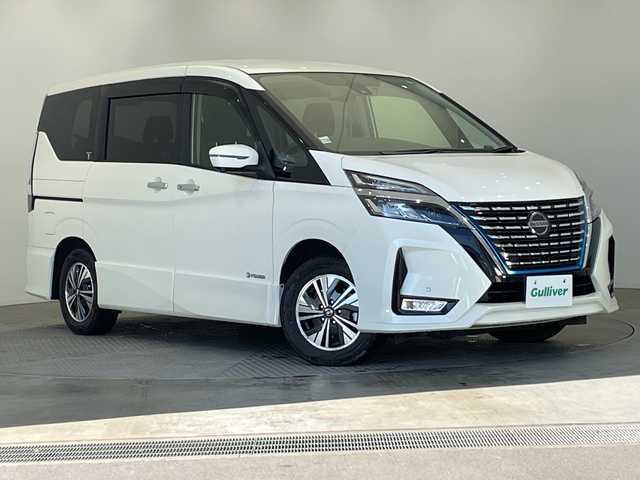 日産 セレナ e－パワー ハイウェイスター V 栃木県 2022(令4)年 1.4万km ブリリアントホワイトパール 純正ナビ/（CD/DVD/フルセグ/bluetooth/MSV/SD）　/禁煙車　/全方位カメラ　/プロパイロット　/コーナーセンサー　/両側パワースライドドア　/オートライト　/ＬＥＤヘッドライト　/フォグランプ　/スマートキー　/プッシュスタート　/ステアリングスイッチ/革巻きステアリング/ウインカーミラー/電動格納ミラー/純正アルミホイール/社外フロアマット