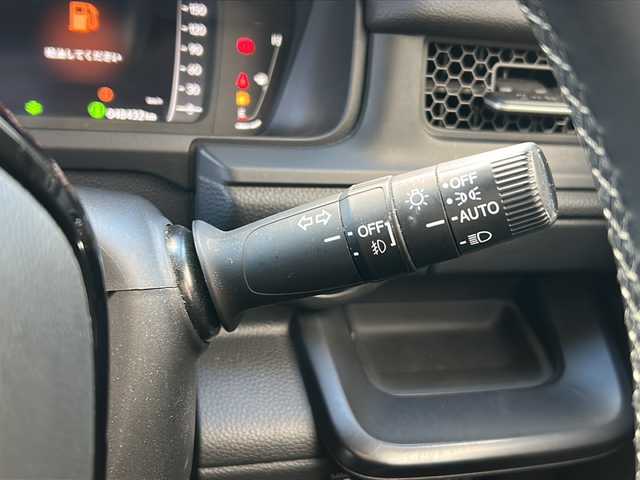 ホンダ ステップワゴン スパーダ eHEV 広島県 2023(令5)年 4.9万km プラチナホワイトパール 禁煙/ホンダセンシング/●衝突軽減ブレーキ（CMBS）/●誤発進抑制機能/●後方誤発進抑制機能/●近距離衝突軽減ブレーキ/●歩行者事故低減ステアリング/●路外逸脱抑制機能/●渋滞追従機能付アダプティブクルーズコントロール（ACC）/●車線維持支援システム（LKAS）/●トラフィックジャムアシスト（渋滞運転支援機能）/●先行車発進お知らせ機能●標識認識機能/●オートハイビーム/●アダプティブドライビングビーム/BSi/コーナーセンサー/純正11.4型ナビ（LXM-237VFi）/・フルセグ/CD/DVD/SD/MusicRack/BT/スマホ連携/バックカメラ/両側パワースライドドア/パワーテールゲート/減速セレクター/電動パーキングブレーキ/オートブレーキホールド/前席シートヒーター/コンビシート/オットマン/LEDアクティブコーナリングライト/フォグランプ/LEDシーケンシャルターンランプ/トリプルゾーンエアコン/スマートキー/プッシュスタート/スペアキー/ETC2.0/ドアバイザー/AC100V100W電源（トランクパネル内）