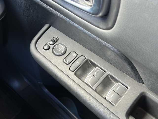 ホンダ ステップワゴン スパーダ eHEV 広島県 2023(令5)年 4.9万km プラチナホワイトパール 禁煙/ホンダセンシング/●衝突軽減ブレーキ（CMBS）/●誤発進抑制機能/●後方誤発進抑制機能/●近距離衝突軽減ブレーキ/●歩行者事故低減ステアリング/●路外逸脱抑制機能/●渋滞追従機能付アダプティブクルーズコントロール（ACC）/●車線維持支援システム（LKAS）/●トラフィックジャムアシスト（渋滞運転支援機能）/●先行車発進お知らせ機能●標識認識機能/●オートハイビーム/●アダプティブドライビングビーム/BSi/コーナーセンサー/純正11.4型ナビ（LXM-237VFi）/・フルセグ/CD/DVD/SD/MusicRack/BT/スマホ連携/バックカメラ/両側パワースライドドア/パワーテールゲート/減速セレクター/電動パーキングブレーキ/オートブレーキホールド/前席シートヒーター/コンビシート/オットマン/LEDアクティブコーナリングライト/フォグランプ/LEDシーケンシャルターンランプ/トリプルゾーンエアコン/スマートキー/プッシュスタート/スペアキー/ETC2.0/ドアバイザー/AC100V100W電源（トランクパネル内）