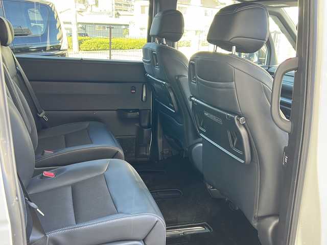 ホンダ ステップワゴン スパーダ eHEV 広島県 2023(令5)年 4.9万km プラチナホワイトパール 禁煙/ホンダセンシング/●衝突軽減ブレーキ（CMBS）/●誤発進抑制機能/●後方誤発進抑制機能/●近距離衝突軽減ブレーキ/●歩行者事故低減ステアリング/●路外逸脱抑制機能/●渋滞追従機能付アダプティブクルーズコントロール（ACC）/●車線維持支援システム（LKAS）/●トラフィックジャムアシスト（渋滞運転支援機能）/●先行車発進お知らせ機能●標識認識機能/●オートハイビーム/●アダプティブドライビングビーム/BSi/コーナーセンサー/純正11.4型ナビ（LXM-237VFi）/・フルセグ/CD/DVD/SD/MusicRack/BT/スマホ連携/バックカメラ/両側パワースライドドア/パワーテールゲート/減速セレクター/電動パーキングブレーキ/オートブレーキホールド/前席シートヒーター/コンビシート/オットマン/LEDアクティブコーナリングライト/フォグランプ/LEDシーケンシャルターンランプ/トリプルゾーンエアコン/スマートキー/プッシュスタート/スペアキー/ETC2.0/ドアバイザー/AC100V100W電源（トランクパネル内）