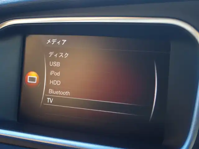 ボルボ Ｖ４０ D4 ダイナミックエディション 埼玉県 2018(平30)年 4.1万km 白 特別仕様車/メーカー純正ナビ/バックカメラ/アダプティブクルーズコントロール/インテリセーフ/パークセンサー/ブラインドスポットモニター/シートメモリー機能/ドラレコ/ETC