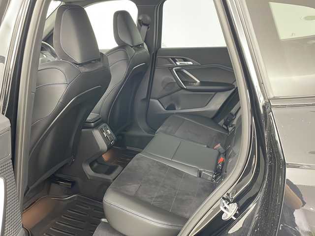 ＢＭＷ ＢＭＷ Ｘ１ xDrive 20d Mスポーツ 道央・札幌 2024(令6)年 0.4万km サファイアブラックP ワンオーナー　/４ＷＤ　ディーゼル車/メーカーHDDナビ　/AppleCarPlay　AndroidAuto/バックモニター　バックカメラ/パノラミックビューモニター　全周囲カメラ/ヘッドアップディスプレイ/ETC/警告機能/ ・正面衝突警告/ ・車線逸脱警告/ ・車線変更警告/ ・側面衝突警告/ ・降車警告/ ・運転注意力モニター/ ・制限速度超過警告/走行支援機能/ ・制限速度アシスト/ ・経路追従制御/ ・車間距離維持システム/ ・車線変更アシスト/ ・Assisted Driving Plus/ ・ヒルディセントコントロール/パドルシフト/前席パワーシート　シートヒーター/運転席シートメモリ/アンビエントライト/オートエアコン/置くだけ充電機能/クリアランスソナー/ブラインドスポットモニター/アダプティブクルーズコントロール/プッシュスタート/スマートキー/純正アルミホイール