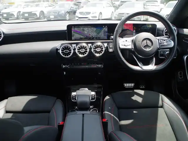 メルセデス・ベンツ ＣＬＡ２００ｄ Sブレーク AMGライン 千葉県 2020(令2)年 4.7万km コスモスブラック アクティブブレーキアシスト/レーンチェンジアシスト/ブラインドスポットアシスト/アテンションアシスト/ディストロニック/パワーバックドア/純正ナビ/地デジTV/【Bluetooth接続】/バックカメラ/リバース連動ドアミラー（左）/ワイヤレス充電/前席パワーシート/シートヒーター/ハーフレザーシート/革巻きステアリング/ステアリングスイッチ/パドルシフト/ETC（2.0）/LEDヘッドライト/ウインカーミラー/パークトロニック/18インチアルミホイル/サイド/カーテンエアバッグ/キーレスゴー