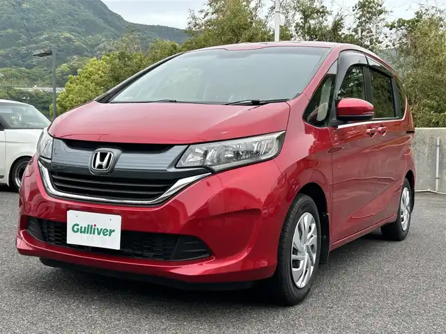 ホンダ フリード＋ G 長崎県 2018(平30)年 3.8万km プレミアムクリスタルレッドM ディーラーオプションナビ/ビルトインETC/片側パワースライドドア/前方ドライブレコーダー/バックカメラ/プッシュスタート/スマートキー/純正フロアマット/ドアバイザー/スペアキー１本