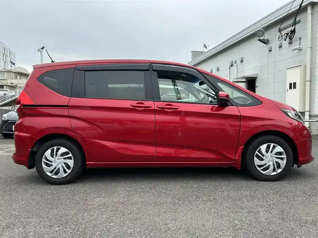 ホンダ フリード＋ G 長崎県 2018(平30)年 3.8万km プレミアムクリスタルレッドM ディーラーオプションナビ/ビルトインETC/片側パワースライドドア/前方ドライブレコーダー/バックカメラ/プッシュスタート/スマートキー/純正フロアマット/ドアバイザー/スペアキー１本