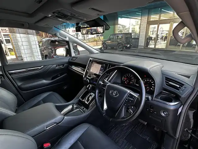 トヨタ アルファード S Cパッケージ 大分県 2020(令2)年 5.8万km ブラック ワンオーナー/モデリスタ/純正メモリナビ/（Bluetooth/ミラーキャスト/CD/DVD/フルセグ）/シートヒーター・クーラー（D＋N席）/メモリーシート（D席）/サンルーフ/バックモニター/パワースライドドア（両側）/パワーシート（D＋N＋2列目席）/オットマン/電動リアゲート/オートブレーキホールド/純正アルミホイル18インチ/純正フロアマット/革巻ステアリング/車内LED/バックカメラ/クルーズコントロール/ETC/ドライブレコーダー