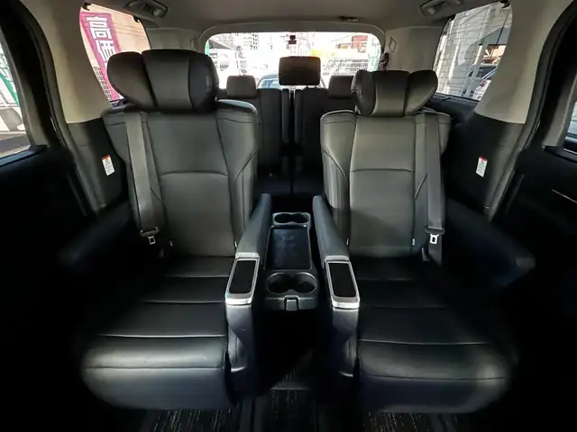 トヨタ アルファード S Cパッケージ 大分県 2020(令2)年 5.8万km ブラック ワンオーナー/モデリスタ/純正メモリナビ/（Bluetooth/ミラーキャスト/CD/DVD/フルセグ）/シートヒーター・クーラー（D＋N席）/メモリーシート（D席）/サンルーフ/バックモニター/パワースライドドア（両側）/パワーシート（D＋N＋2列目席）/オットマン/電動リアゲート/オートブレーキホールド/純正アルミホイル18インチ/純正フロアマット/革巻ステアリング/車内LED/バックカメラ/クルーズコントロール/ETC/ドライブレコーダー