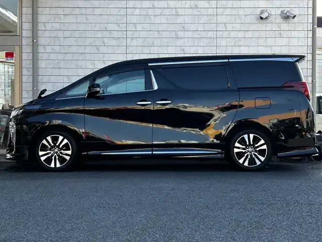 トヨタ アルファード S Cパッケージ 大分県 2020(令2)年 5.8万km ブラック ワンオーナー/モデリスタ/純正メモリナビ/（Bluetooth/ミラーキャスト/CD/DVD/フルセグ）/シートヒーター・クーラー（D＋N席）/メモリーシート（D席）/サンルーフ/バックモニター/パワースライドドア（両側）/パワーシート（D＋N＋2列目席）/オットマン/電動リアゲート/オートブレーキホールド/純正アルミホイル18インチ/純正フロアマット/革巻ステアリング/車内LED/バックカメラ/クルーズコントロール/ETC/ドライブレコーダー