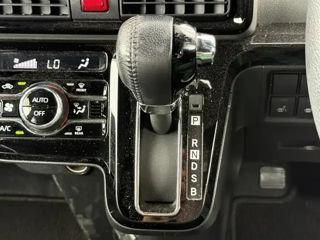 ダイハツ タント カスタム RS 道南・函館 2019(令1)年 6.1万km ブラックマイカメタリック ・衝突被害軽減ブレーキ/・車線逸脱警報/・純正9インチメモリナビ/・フルセグTV/・バックカメラ/・ナビ連動ドライブレコーダー/・両側パワースライドドア/・純正AW付ノーマルタイヤ積込/・前席シートヒーター/・LEDヘッドライト/・フロントフォグランプ/・オートライト/・スマートキー/・エンジンプッシュスタート