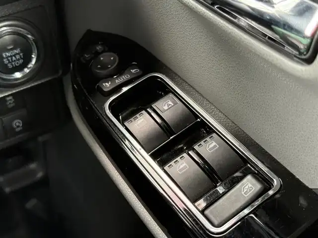 ダイハツ タント カスタム RS 道南・函館 2019(令1)年 6.1万km ブラックマイカメタリック ・衝突被害軽減ブレーキ/・車線逸脱警報/・純正9インチメモリナビ/・フルセグTV/・バックカメラ/・ナビ連動ドライブレコーダー/・両側パワースライドドア/・純正AW付ノーマルタイヤ積込/・前席シートヒーター/・LEDヘッドライト/・フロントフォグランプ/・オートライト/・スマートキー/・エンジンプッシュスタート
