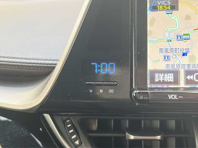 トヨタ Ｃ－ＨＲ G 沖縄県 2017(平29)年 9.1万km メタルストリームM 純正9インチナビ/　（AM/FM/CD/DVD/BT）/フルセグＴＶ　/バックモニター/シートヒーター/クルーズコントロール　/横滑り防止機能　/衝突軽減装置　/レーンアシスト　/ハーフレザーシート /純正マット/純正18インチAW