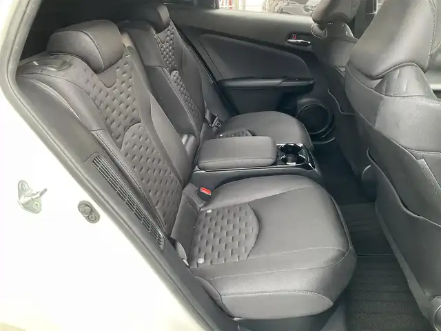 トヨタ プリウス ＰＨＶ S 滋賀県 2017(平29)年 9.4万km ホワイトパールクリスタルシャイン 車検8年6月まで/トヨタセーフティセンス/クルーズコントロール/モデリスタエアロ（フロント、サイド、リア）/純正9インチナビ/Bluetooth、CD、DVD、フルセグテレビ/バックカメラ/ビルトインETC/前席シートヒーター/ステアリングヒーター/純正LEDヘッドライト・LEDフォグランプ/充電ケーブル有り/純正ゴムマット/取扱説明書/保証書
