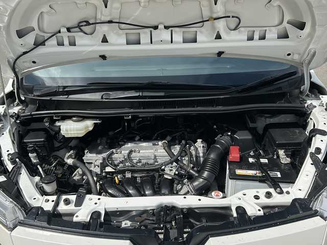 トヨタ ヴォクシー ZS 煌Ⅱ 佐賀県 2019(令1)年 7.6万km ホワイトパールクリスタルシャイン 純正ナビ(NSZT-Y68T)/Bluetooth/CD/DVD/フルセグTV/バックアップ/衝突軽減システム/レーンキープアシスト/クルーズコントロール/クリアランスソナー/前後ドライブレコーダー/両側パワースライドドア/LEDオートライト／オートマチックハイビーム/ダブルエアコン/フリップダウンモニター/チップアップシート/ETC/保証書/取扱説明書/点検記録簿(R1/2/3/4/6)