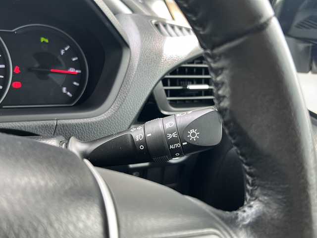 トヨタ ヴォクシー ZS 煌Ⅱ 佐賀県 2019(令1)年 7.6万km ホワイトパールクリスタルシャイン 純正ナビ(NSZT-Y68T)/Bluetooth/CD/DVD/フルセグTV/バックアップ/衝突軽減システム/レーンキープアシスト/クルーズコントロール/クリアランスソナー/前後ドライブレコーダー/両側パワースライドドア/LEDオートライト／オートマチックハイビーム/ダブルエアコン/フリップダウンモニター/チップアップシート/ETC/保証書/取扱説明書/点検記録簿(R1/2/3/4/6)