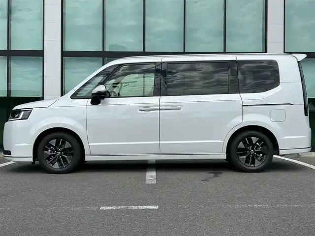 ホンダ ステップワゴン スパーダ eHEV 和歌山県 2025(令7)年 0.1千km パール スパーダ　e:HEV　4CJ4AP3　11.4インチナビHonda CONNECTナビ LXM-247VFLi(317900円)