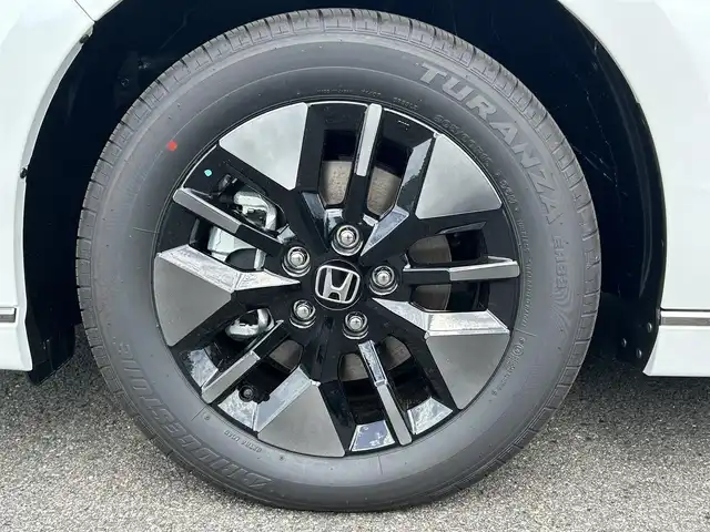 ホンダ ステップワゴン スパーダ eHEV 和歌山県 2025(令7)年 0.1千km パール スパーダ　e:HEV　4CJ4AP3　11.4インチナビHonda CONNECTナビ LXM-247VFLi(317900円)