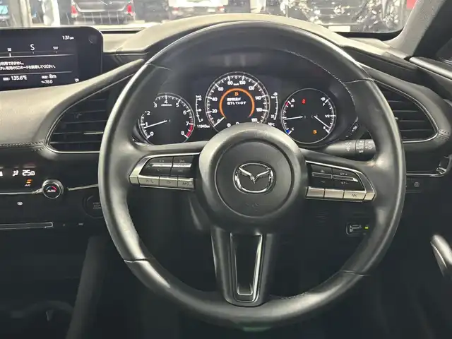 マツダ マツダ３ファストバック 15S ツーリング 大阪府 2020(令2)年 1.2万km マシーングレープレミアムM 純正ナビTV 360カメラ ETC ヘッドアップディスプレイ 衝突軽減 レーダーC クリアランスソナー BSM レーンアシスト スマートキー Pスタート オートハイビーム