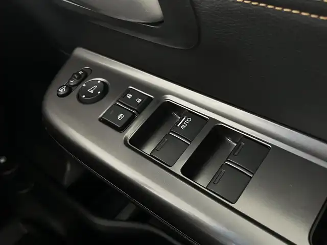 ホンダ フリード クロスター ホンダセンシング 大阪府 2022(令4)年 2.4万km シルバーミストグリーンM 禁煙車/ホンダセンシング/　・衝突軽減ブレーキ/　・誤発進抑制機能/　・路外逸脱抑制機能/　・アダプティブ・クルーズ・コントロール/　・車線維持支援システム/　・先行車発進お知らせ機能/　・標識認識機能/純正ナビ/　（Bluetooth/CD/DVD）/フルセグTV/バックカメラ/両側パワースライドドア/LEDヘッドライト/フォグランプ/ハーフレザーシート/純正15インチアルミホイール/コーナーセンサー/スマートキー/ETC