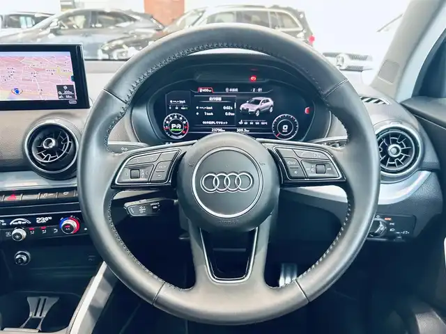 アウディ Ｑ２ ハッシュタグ ツーリング LTD 大阪府 2018(平30)年 2.4万km ナノグレー/フロレットシルバーM 限定150台/バーチャルコックピット/ACC/純正ナビ/TV/バックカメラ/シートヒーター/純正18インチAW/LEDヘッドライト/電動リアゲート/クリアランスソナー/サイドアシスト