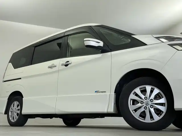 日産 セレナ ハイウェイスター プロパイロットED 新潟県 2016(平28)年 10万km ブリリアントホワイトパール 純正メモリナビ(型式:MM516D-L)/フルセグTV/バックカメラ/両側パワースライドドア/プロパイロット/スタッドレスタイヤ積込(社外15インチAW)/フォグランプ/オートブレーキホールド/ステアリングスイッチ