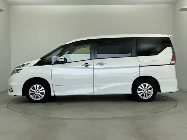 日産 セレナ ハイウェイスター プロパイロットED 新潟県 2016(平28)年 10万km ブリリアントホワイトパール 純正メモリナビ(型式:MM516D-L)/フルセグTV/バックカメラ/両側パワースライドドア/プロパイロット/スタッドレスタイヤ積込(社外15インチAW)/フォグランプ/オートブレーキホールド/ステアリングスイッチ