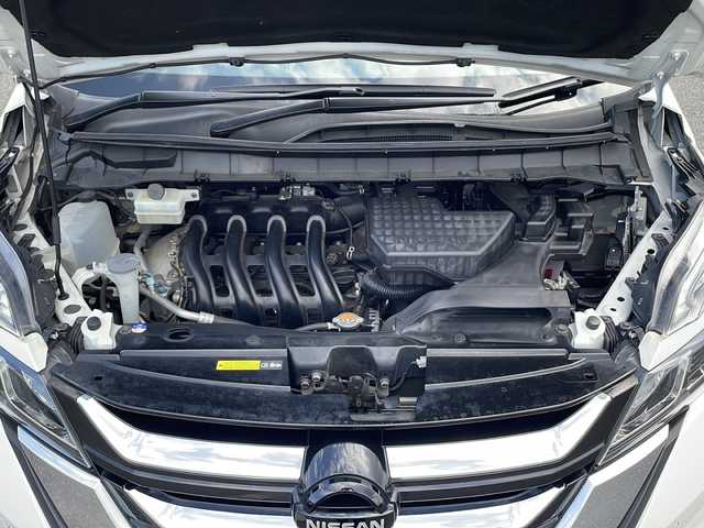 日産 セレナ ハイウェイスターVセレクションⅡ 山口県 2019(平31)年 8万km ブリリアントホワイトパール 2トーン アルパイン製メモリナビ/アルパイン製フリップダウンモニター/アルパイン製フロントツィータースピーカー/Bluetooth/フルセグTV/バックカメラ＆全周囲カメラ/ステアリングスイッチ/前席シートヒーター/インテリジェントルームミラー/前方ドライブレコーダー/両側パワースライドドア/スマートキー＆プッシュスタート/ステアリングヒーター/アイドリングストップ/プロパイロット/クルーズコントロール/衝突軽減ブレーキ/LEDヘっドライと/フォグライト/コーナーセンサー/ETC/電子制御パーキングブレーキ/保証書・取説