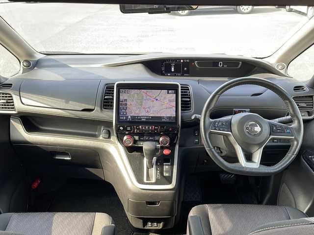 日産 セレナ ハイウェイスターVセレクションⅡ 山口県 2019(平31)年 8万km ブリリアントホワイトパール 2トーン アルパイン製メモリナビ/アルパイン製フリップダウンモニター/アルパイン製フロントツィータースピーカー/Bluetooth/フルセグTV/バックカメラ＆全周囲カメラ/ステアリングスイッチ/前席シートヒーター/インテリジェントルームミラー/前方ドライブレコーダー/両側パワースライドドア/スマートキー＆プッシュスタート/ステアリングヒーター/アイドリングストップ/プロパイロット/クルーズコントロール/衝突軽減ブレーキ/LEDヘっドライと/フォグライト/コーナーセンサー/ETC/電子制御パーキングブレーキ/保証書・取説