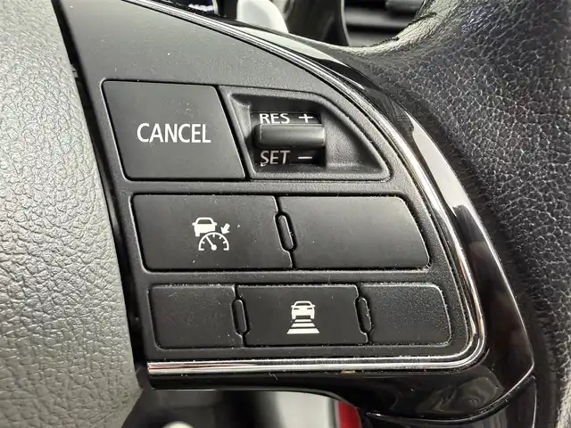 三菱 アウトランダー 24G ナビパッケージ 愛知県 2016(平28)年 12万km レッドメタリック 純正ナビ（ワンセグ、CD、DVD、Bluetooth）/ETC/Bカメラ/サイドカメラ/ACC/パワーバックドア/LEDヘッドライト/レーンキープアシスト/パドルシフト/オートライト/衝突軽減ブレーキ/スマートキー/4WD/フォグライト