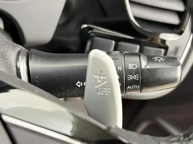 三菱 アウトランダー 24G ナビパッケージ 愛知県 2016(平28)年 12万km レッドメタリック 純正ナビ（ワンセグ、CD、DVD、Bluetooth）/ETC/Bカメラ/サイドカメラ/ACC/パワーバックドア/LEDヘッドライト/レーンキープアシスト/パドルシフト/オートライト/衝突軽減ブレーキ/スマートキー/4WD/フォグライト