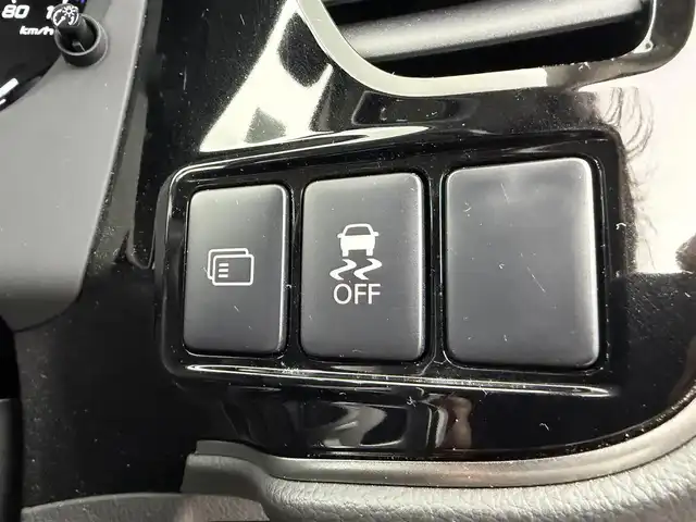 三菱 アウトランダー 24G ナビパッケージ 愛知県 2016(平28)年 12万km レッドメタリック 純正ナビ（ワンセグ、CD、DVD、Bluetooth）/ETC/Bカメラ/サイドカメラ/ACC/パワーバックドア/LEDヘッドライト/レーンキープアシスト/パドルシフト/オートライト/衝突軽減ブレーキ/スマートキー/4WD/フォグライト