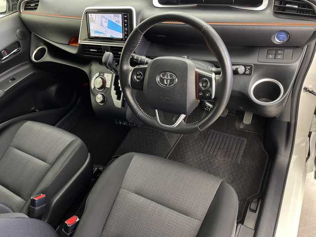 トヨタ シエンタ ハイブリッド ファンベースG 鹿児島県 2021(令3)年 5.2万km ホワイトパールクリスタルシャイン 純正ナビ/（AM/FM/CD/DVD/Bluetooth/フルセグ）/バックカメラ/モデリスタエアロ/両側パワースライドドア/トヨタセーフティーセンス/・プリクラッシュセーフティ/・レーンディパーチャーアラート/・オートマチックハイビーム/・クルーズコントロール/ＥＴＣ/シートヒーター/オートライト/LEDヘッドライト/スマートキー/TVキャンセラー