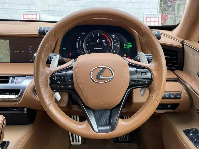 レクサス ＬＣ 500h Sパッケージ 群馬県 2017(平29)年 7.7万km ホワイトノーヴァガラスフレーク 純正黒キャリパー　/純正ＯＰ２１インチＡＷ　/アクティブウィング　/マークレビンソン　/茶革シート　/茶革内装　/純正メモリーナビ　/前席エアシート　/茶革ステアリング　/Ｍｉｒａｃａｓｔ　/純正ビルトインＥＴＣ２．０/Bluetooth/パーキングソナー/アイドリングストップ/アダプティブクルーズコントロール/パドルシフト/BSM/オートワイパー/AHB/電動ステアリング/シートセットポジションメモリー/LEDヘッドライト/純正フロアマット/スマートキー/スペアキー1本/パワーステアリング/バックカメラ/フルセグ