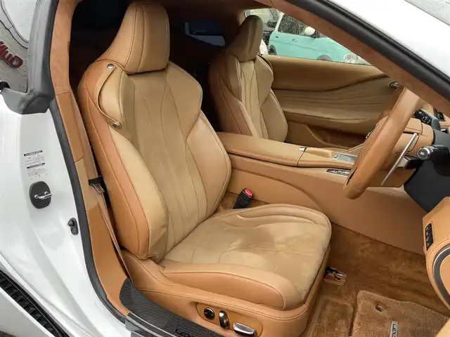 レクサス ＬＣ 500h Sパッケージ 群馬県 2017(平29)年 7.7万km ホワイトノーヴァガラスフレーク 純正黒キャリパー　/純正ＯＰ２１インチＡＷ　/アクティブウィング　/マークレビンソン　/茶革シート　/茶革内装　/純正メモリーナビ　/前席エアシート　/茶革ステアリング　/Ｍｉｒａｃａｓｔ　/純正ビルトインＥＴＣ２．０/Bluetooth/パーキングソナー/アイドリングストップ/アダプティブクルーズコントロール/パドルシフト/BSM/オートワイパー/AHB/電動ステアリング/シートセットポジションメモリー/LEDヘッドライト/純正フロアマット/スマートキー/スペアキー1本/パワーステアリング/バックカメラ/フルセグ